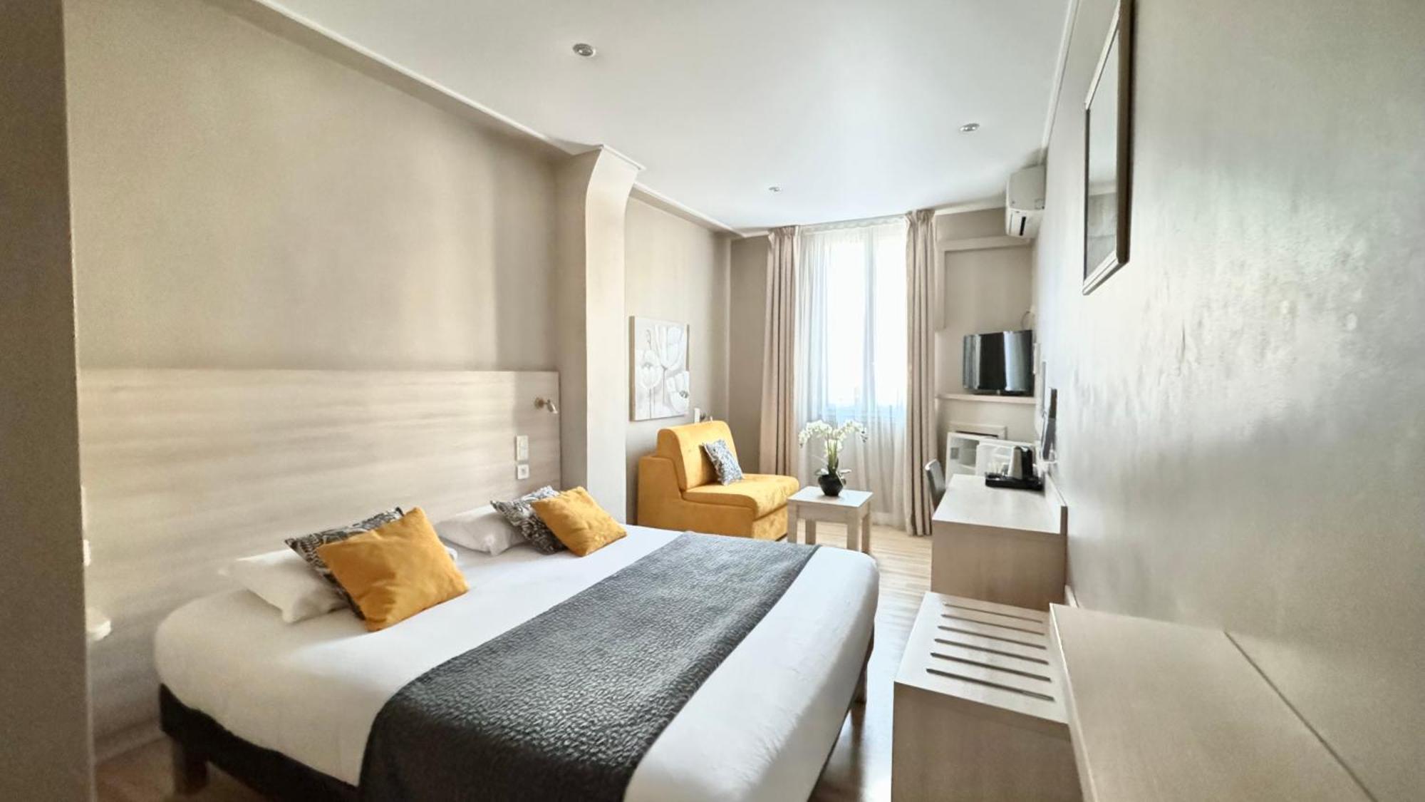 Hotel Helvetique Nice Dış mekan fotoğraf