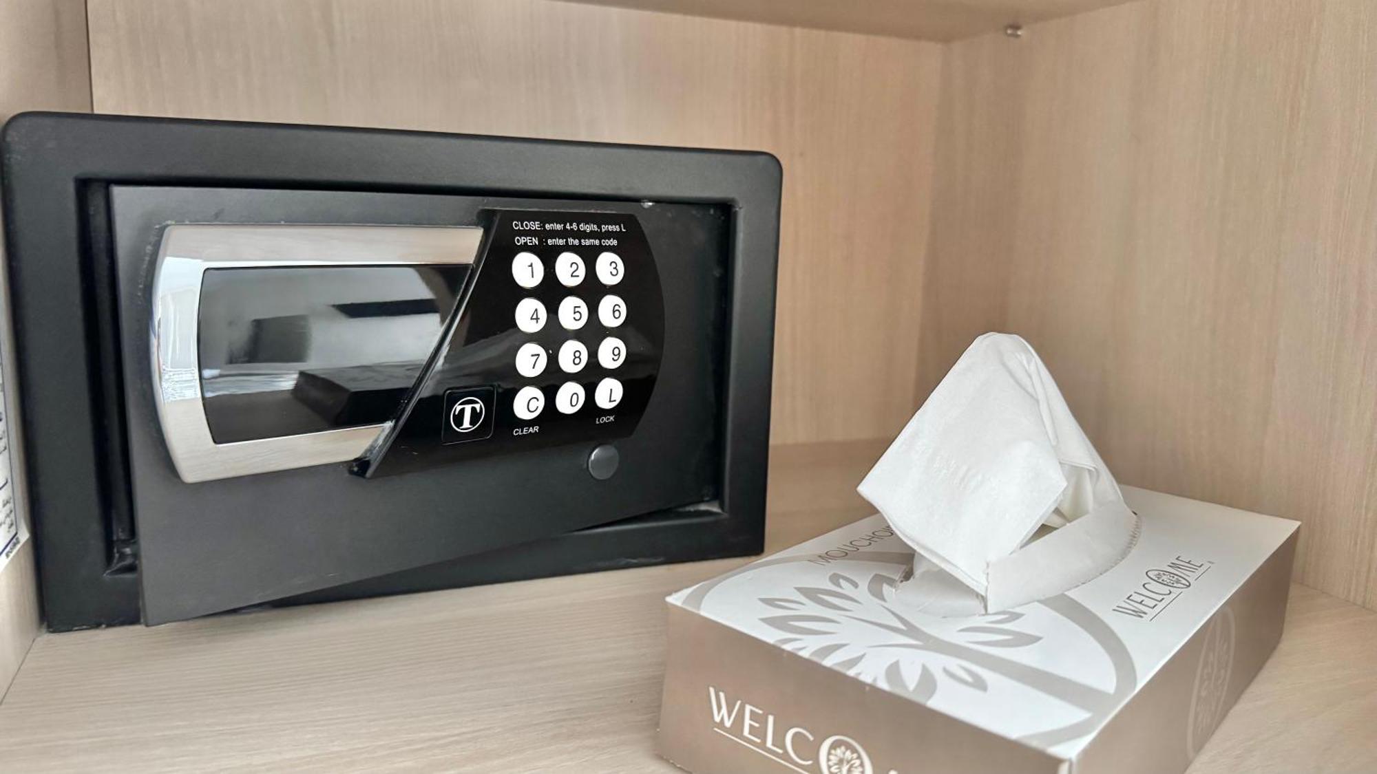 Hotel Helvetique Nice Dış mekan fotoğraf